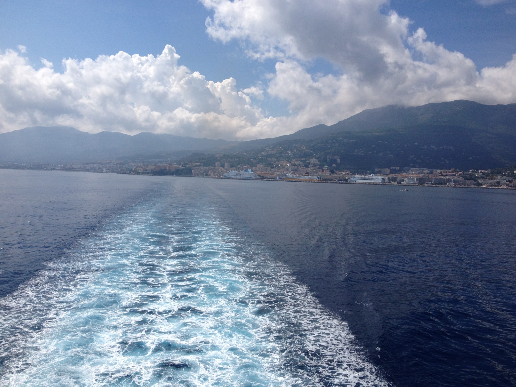 Fahrwasser, Fähre, Korsika