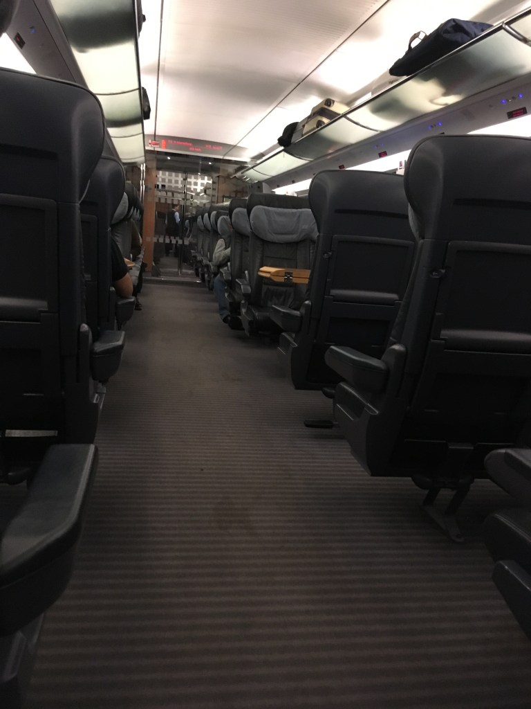 1. Klasse Großraumbereich im ICE International