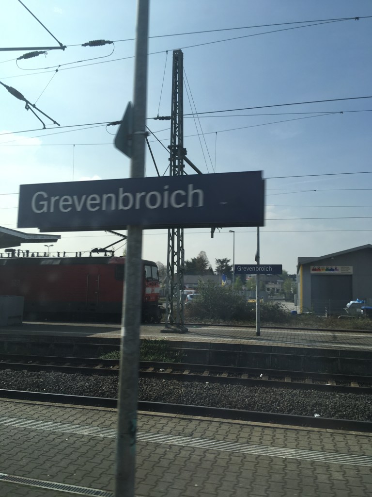 Weisse Bescheid. Schätzelein!