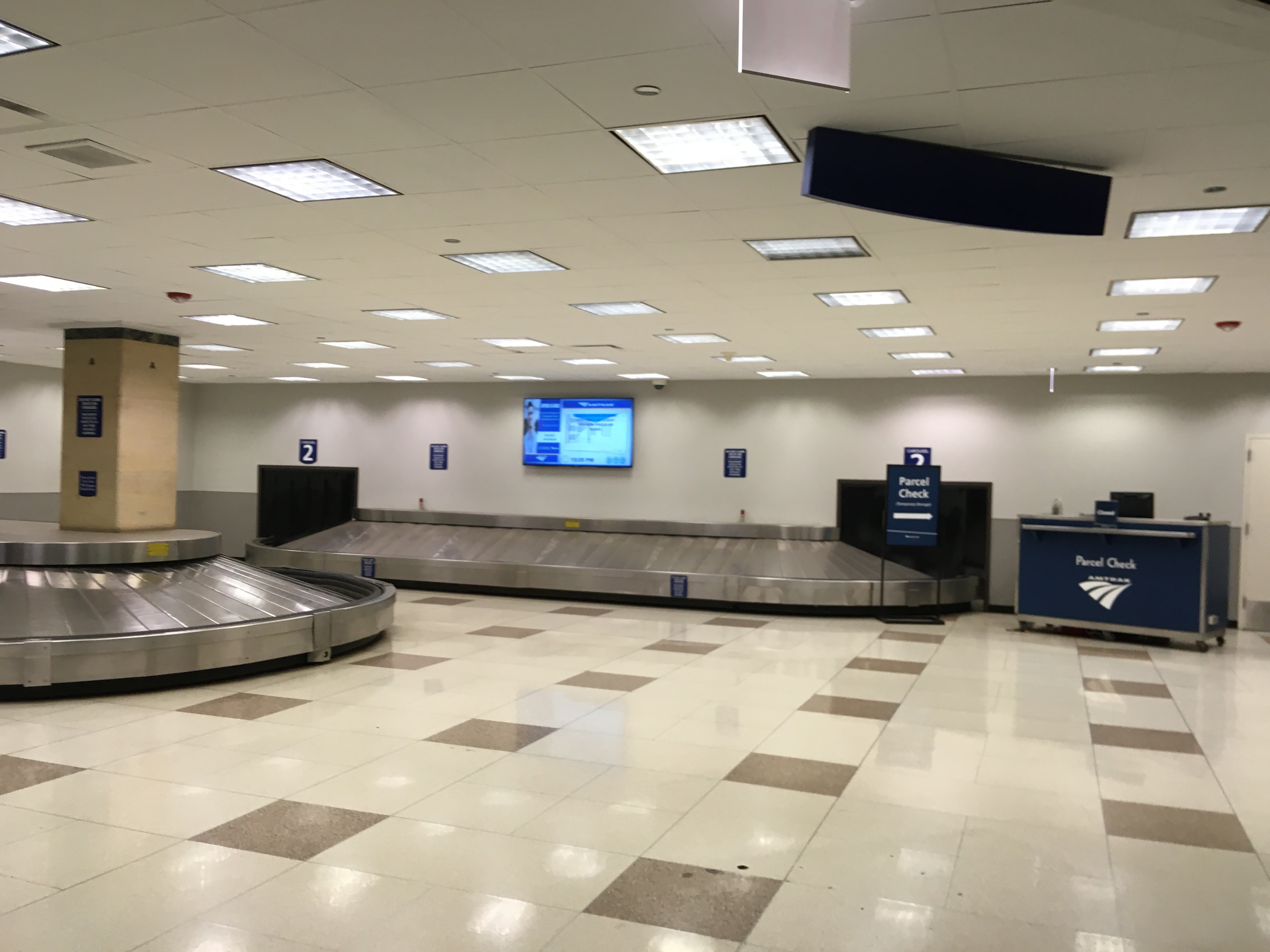 Amtrak Bagage Area in Chicago Union Station