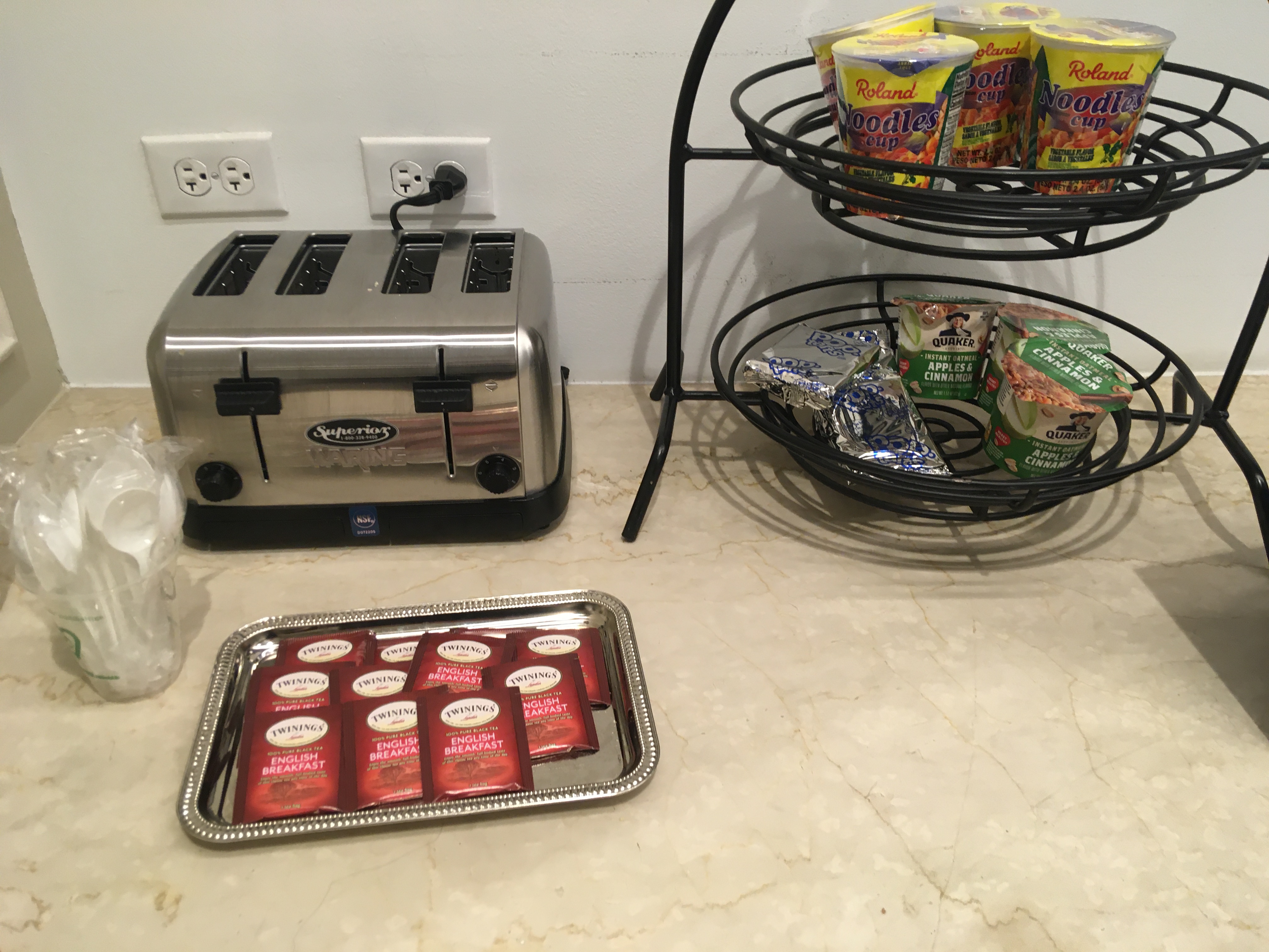 Amtrak Metropolitan Lounge Chicago Union Station