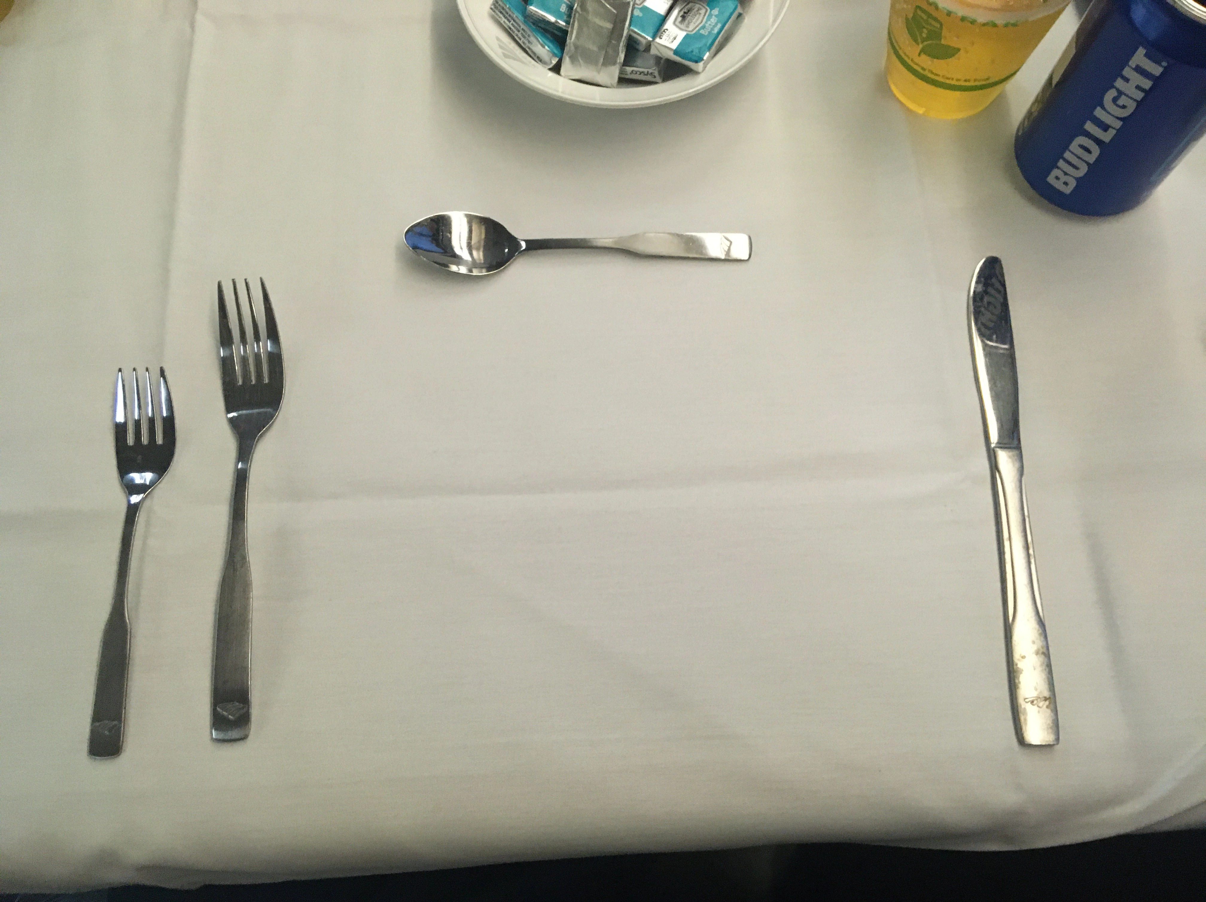 Amtrak California Zephyr Dining Car Setup