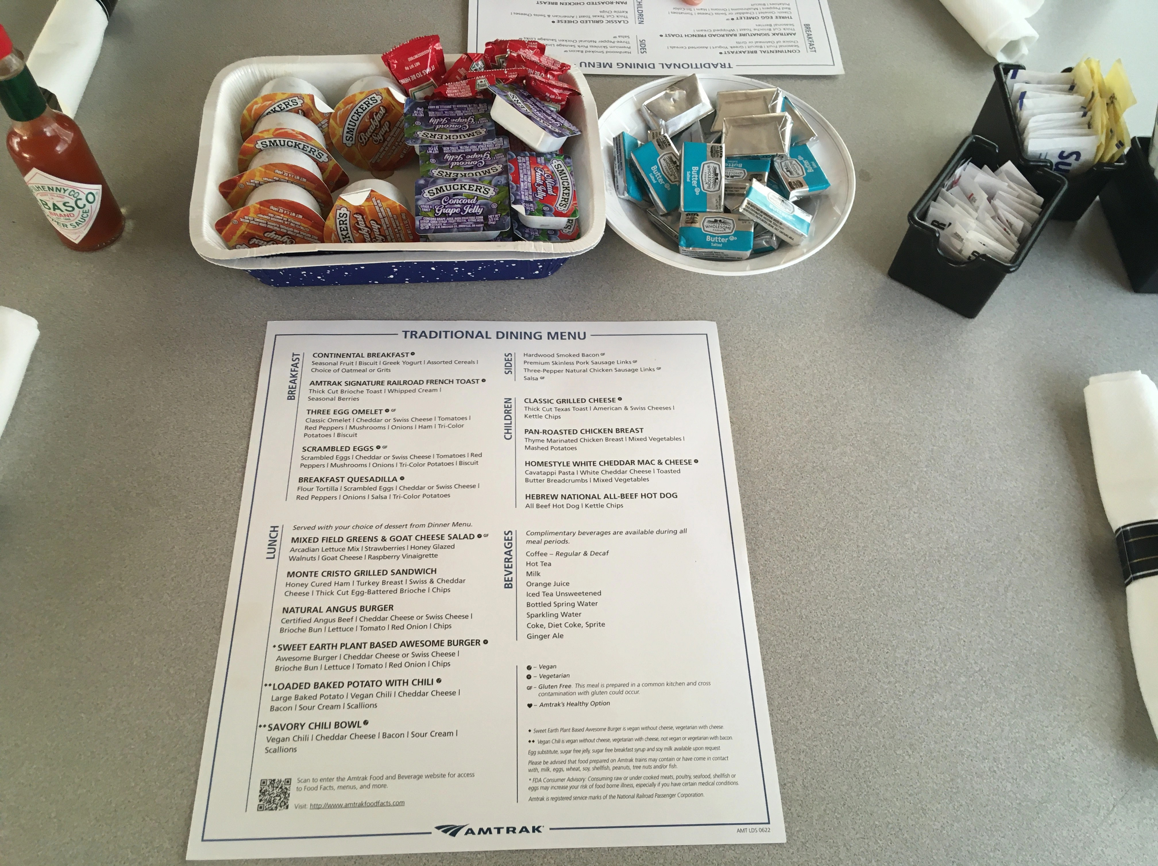 Amtrak California Zephyr Dining Car breakfast setup