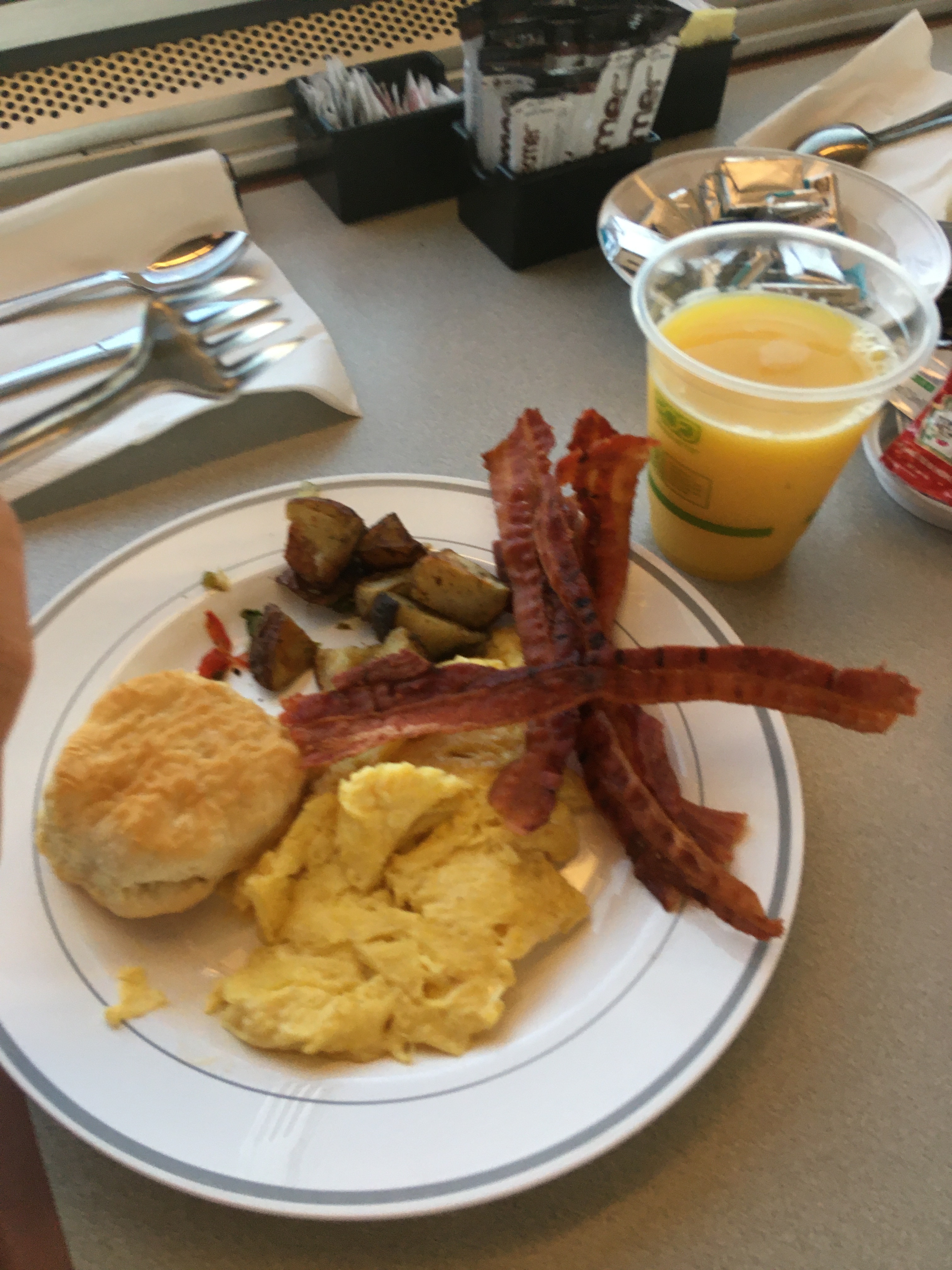 Amtrak California Zephyr Dining Car breakfast