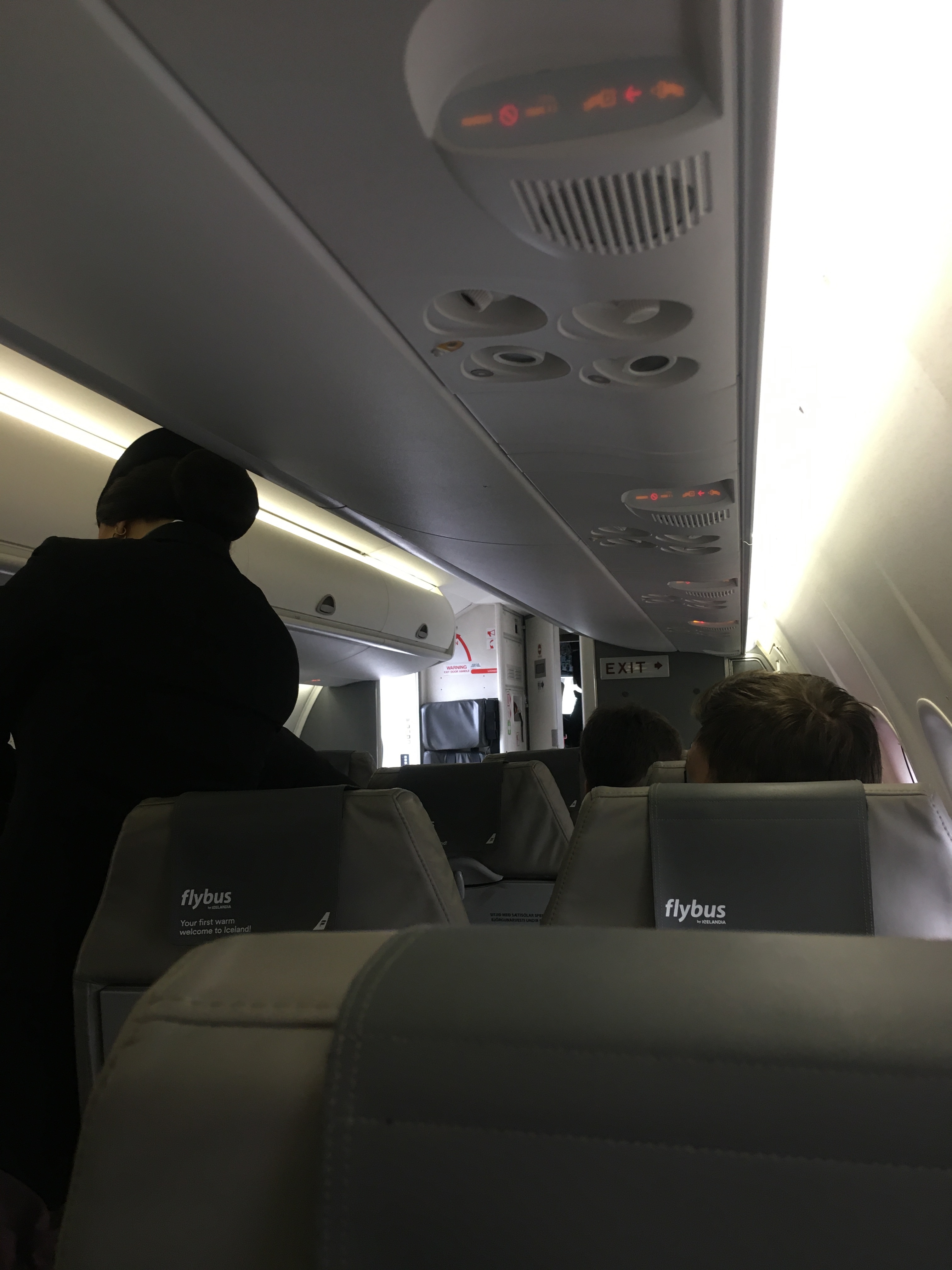 On board Flugfélag Íslands Dash 8 