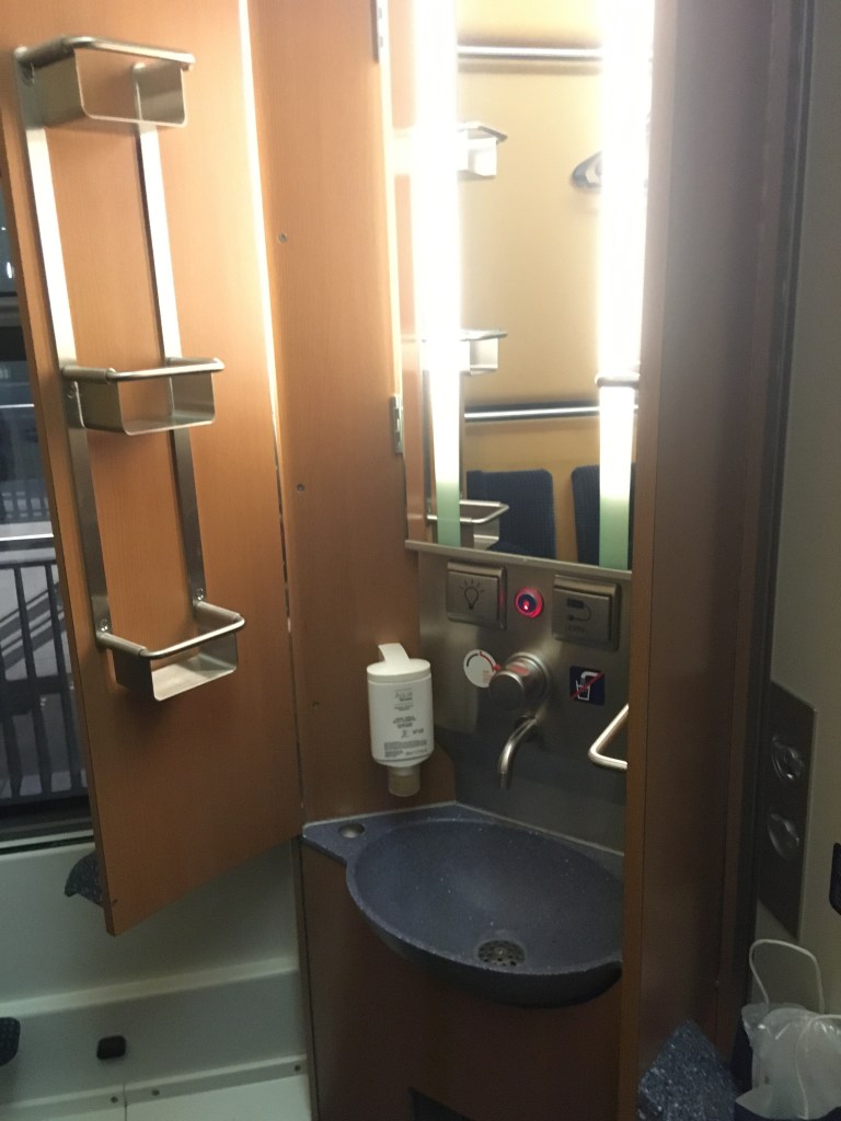ÖBB nightjet sleeper cabin washstand