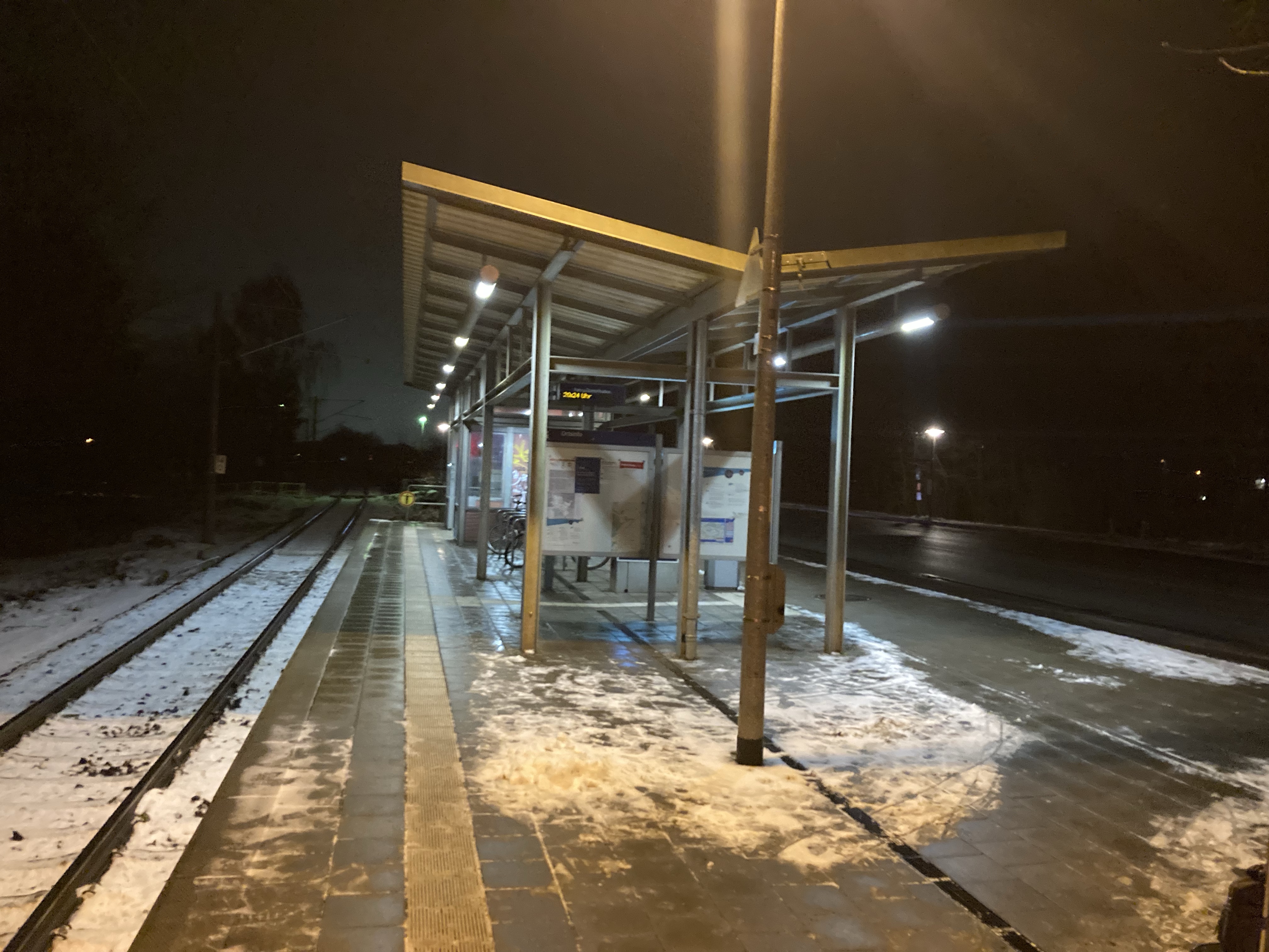 Lübeck-Kücknitz railway station
