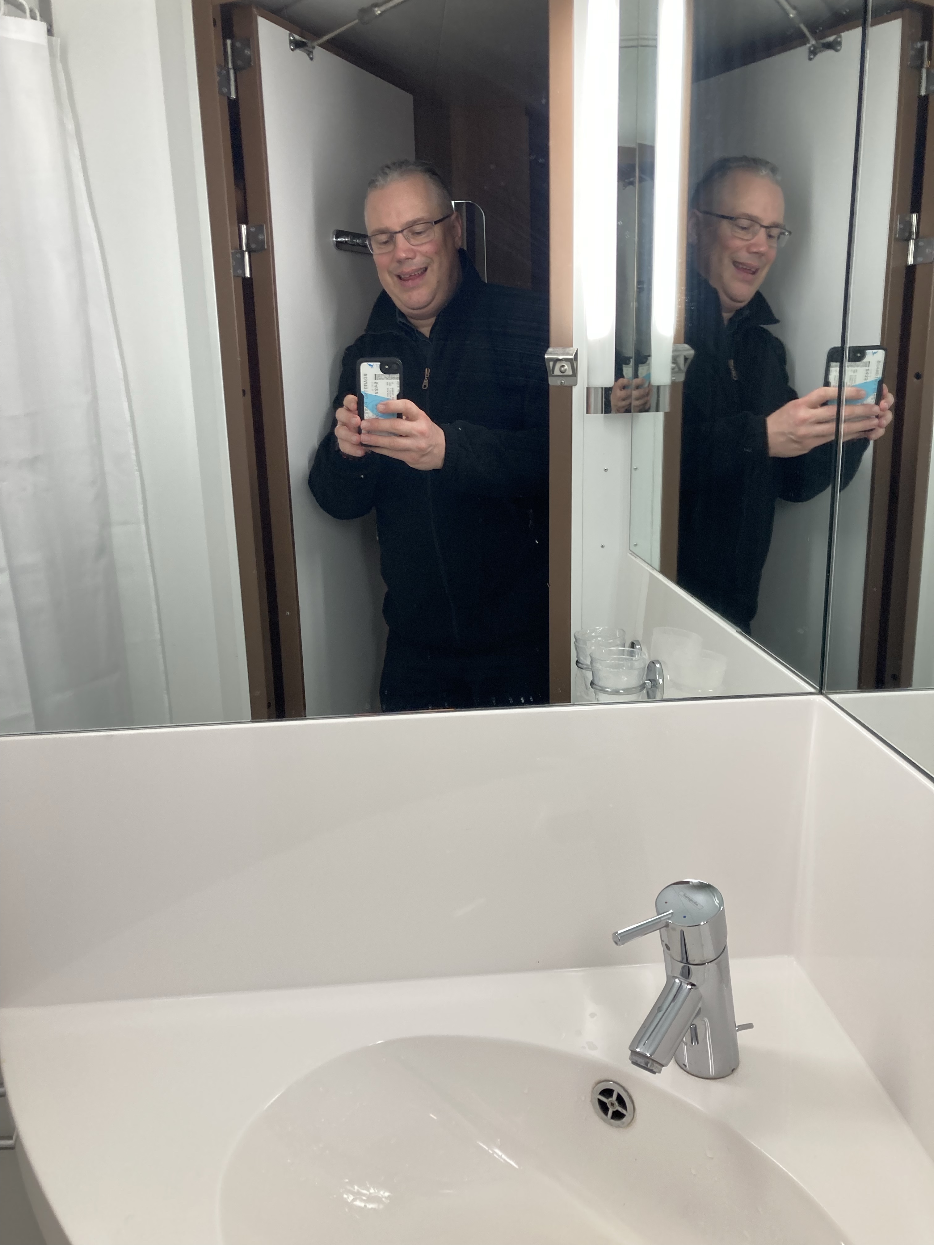 Ferry Finnstar 4-berth outboard cabin