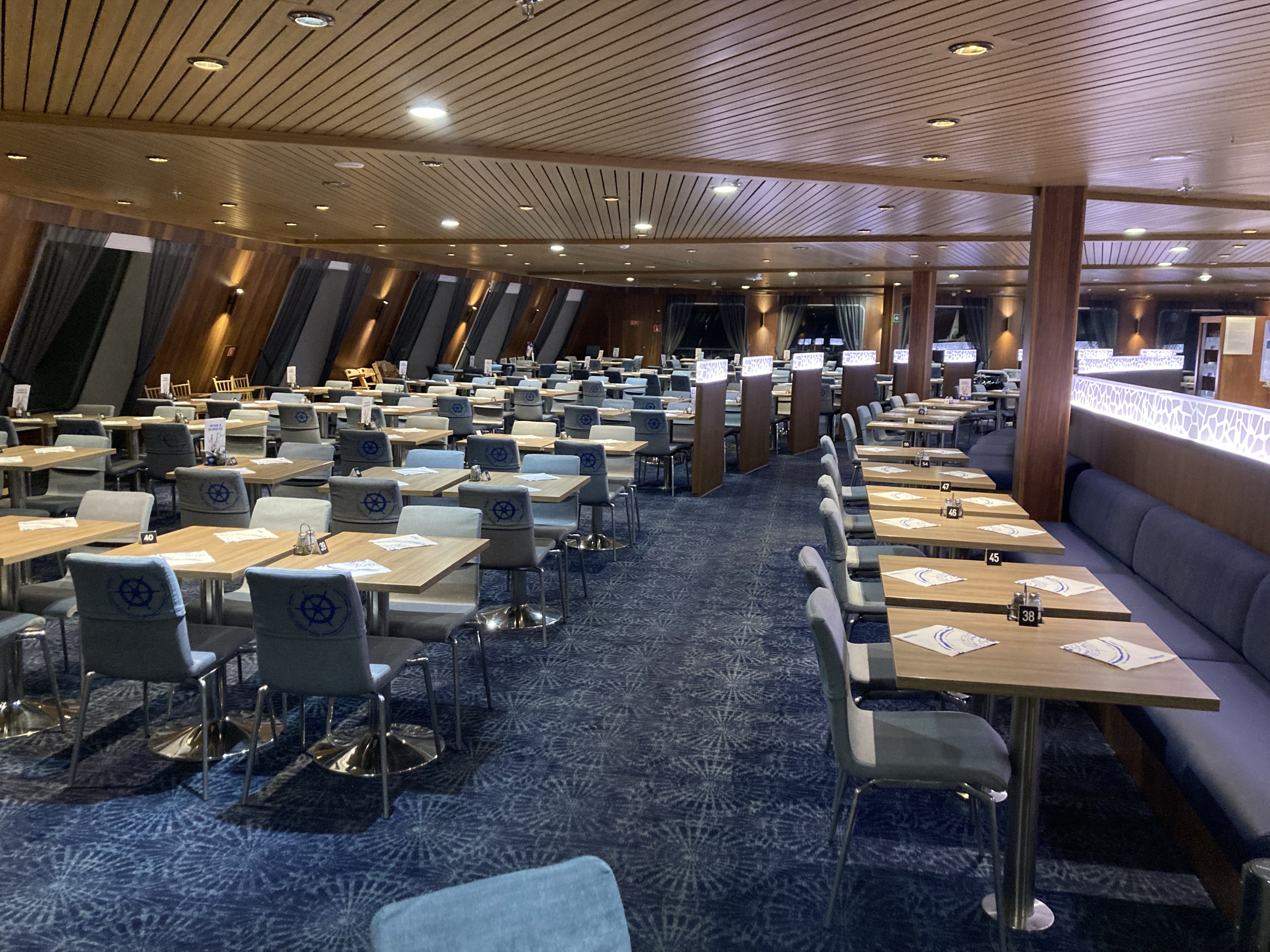 Ferry Finnstar "Mare Balticum" buffet restaurant