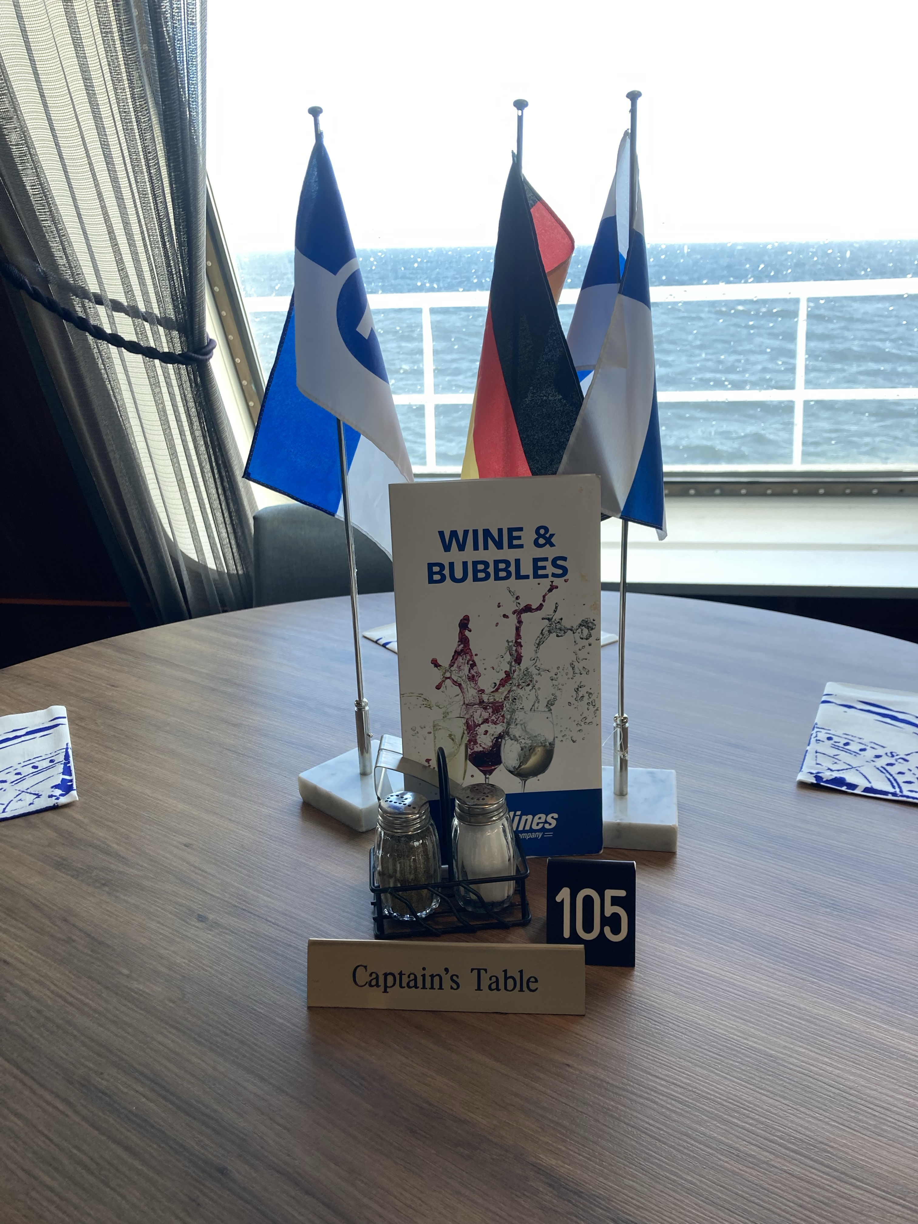 Ferry Finnstar "Mare Balticum" buffet restaurant