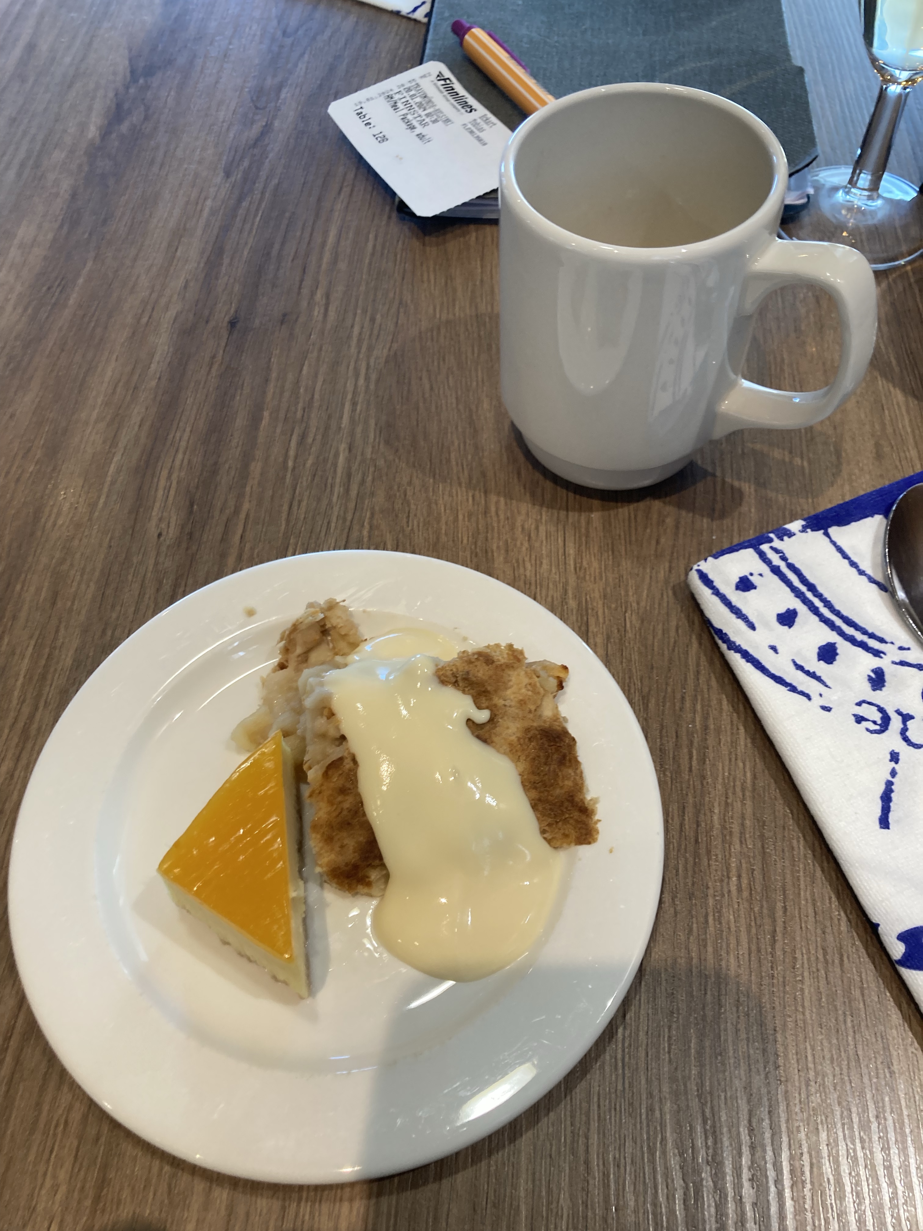 Ferry Finnstar "Mare Baltikum" buffet restaurant brunch