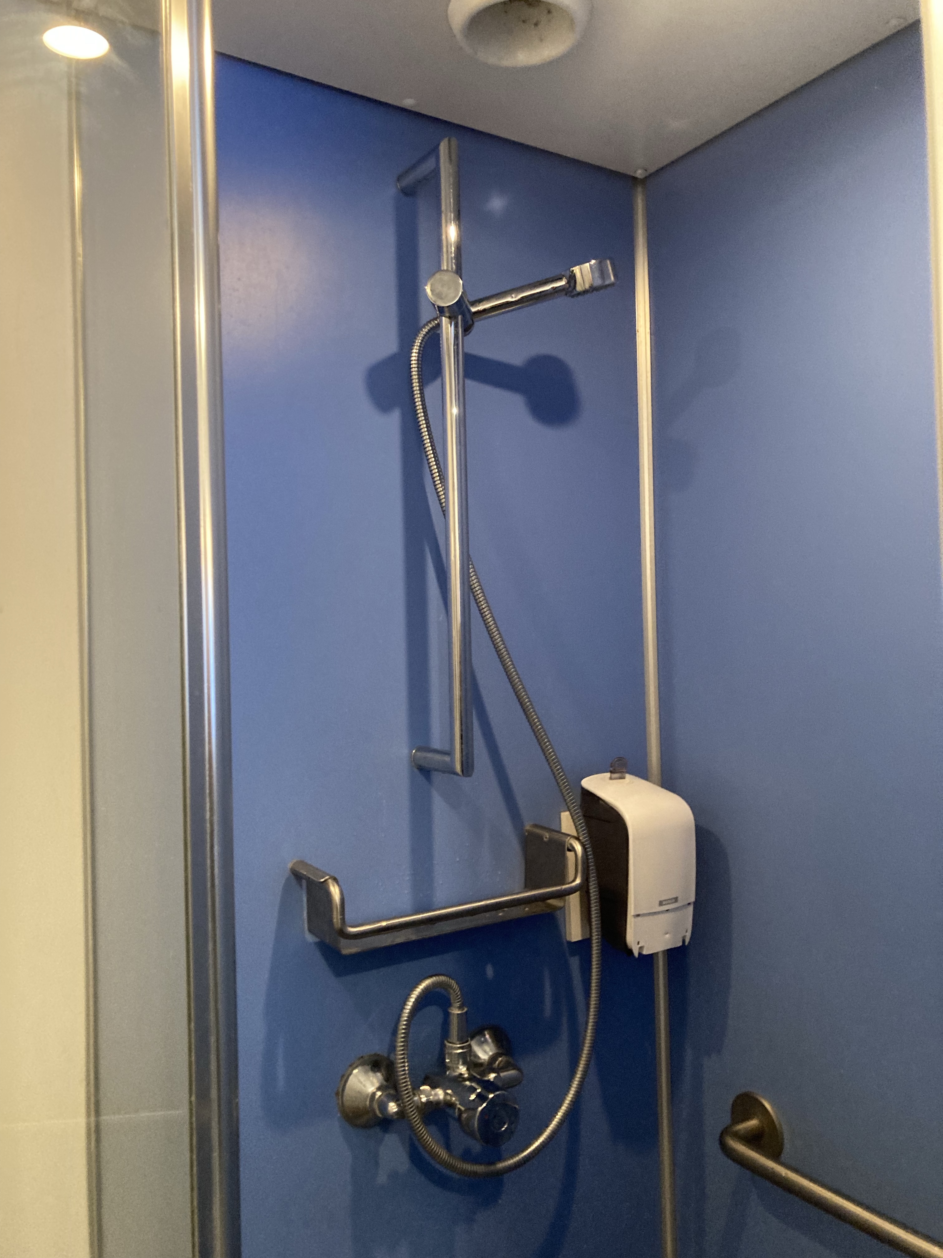 Vy night train 'Arctic Circle Train' shower compartment