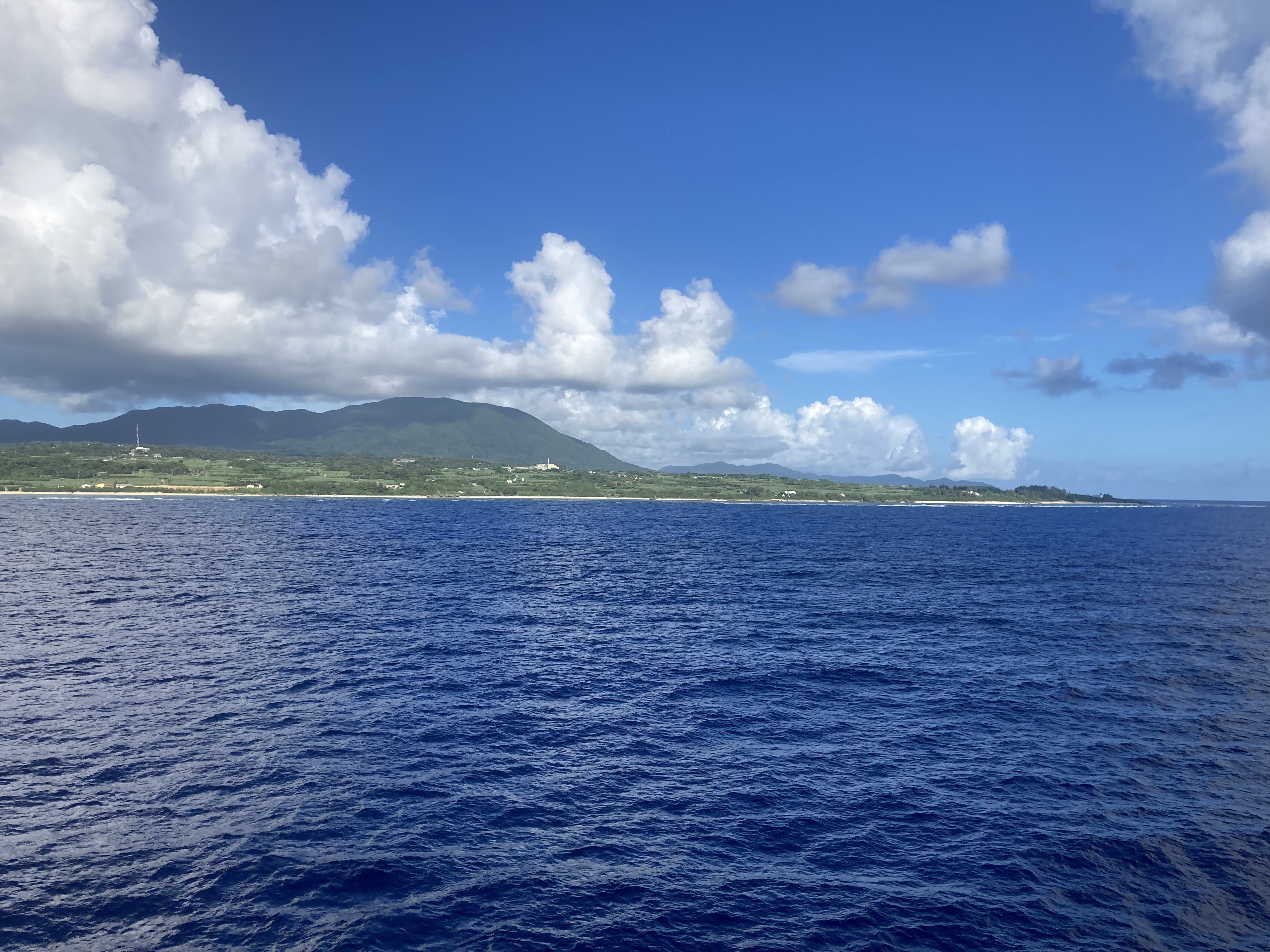 Ferry Akebono approaching Kametoku