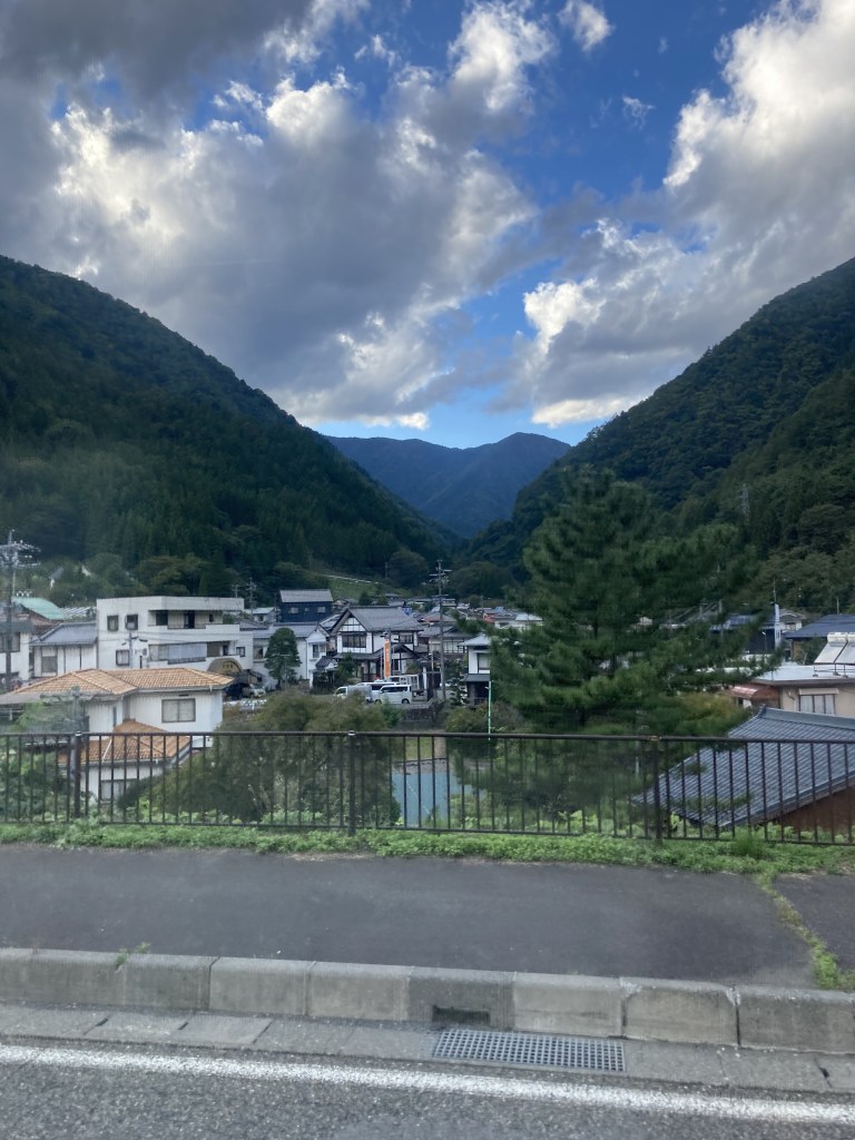 LIMON-bus en-route to Takayama