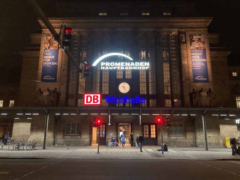 Leipzig Hauptbahnhof (Main Station) at night
