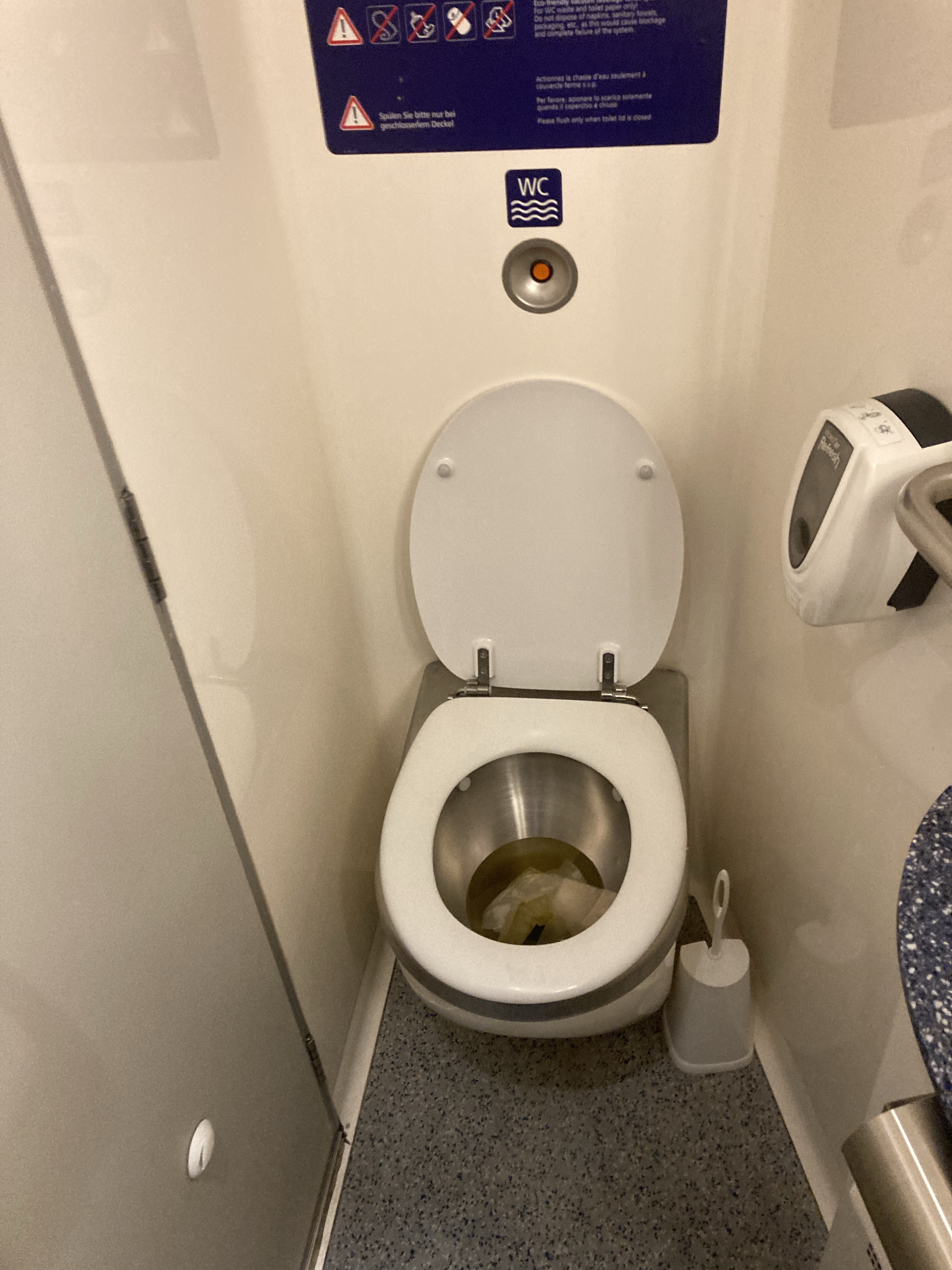 NJ 408 sleeping car shared washroom