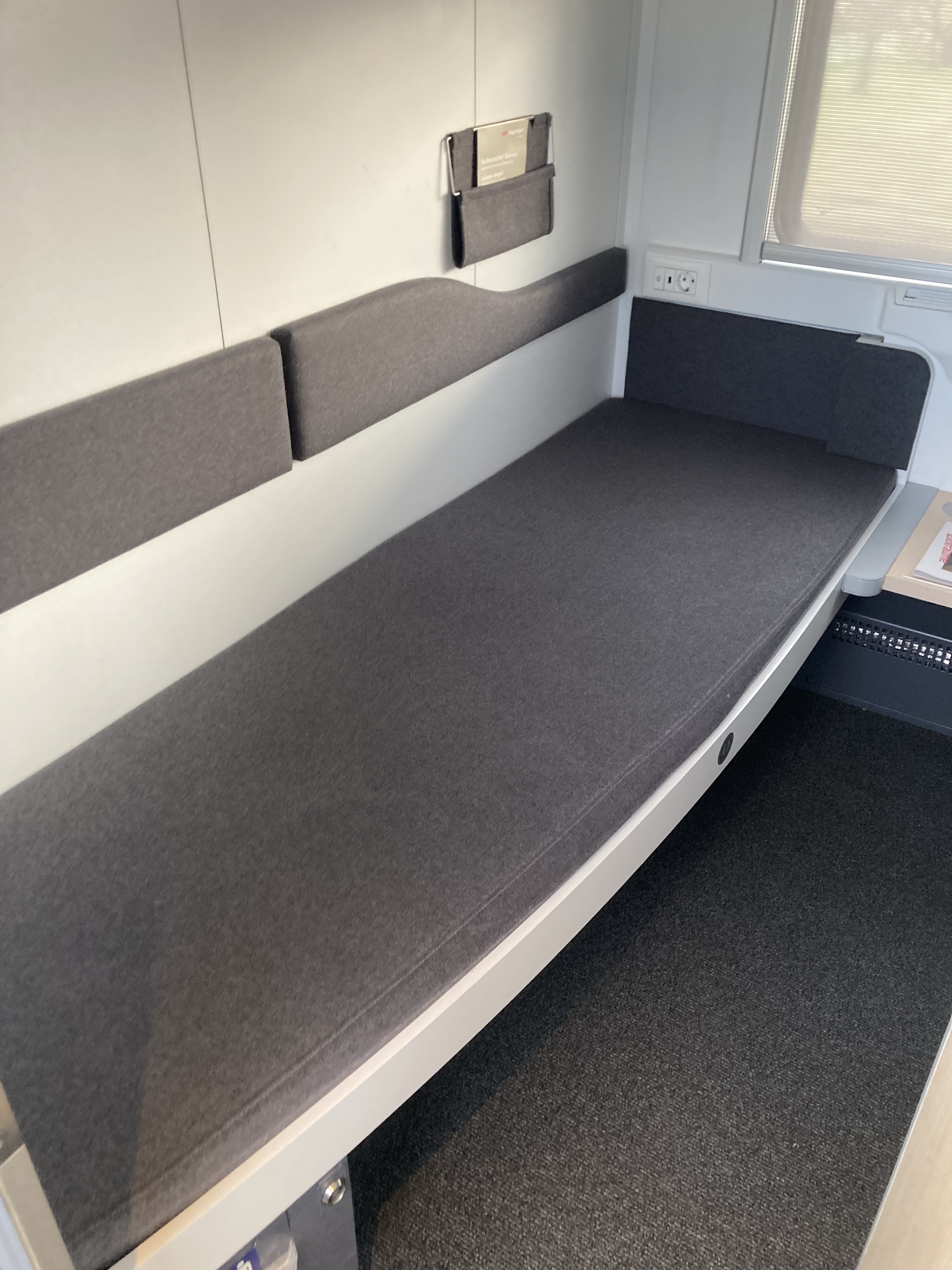 NJ 308 Berlin-Zürich HB Couchette Car