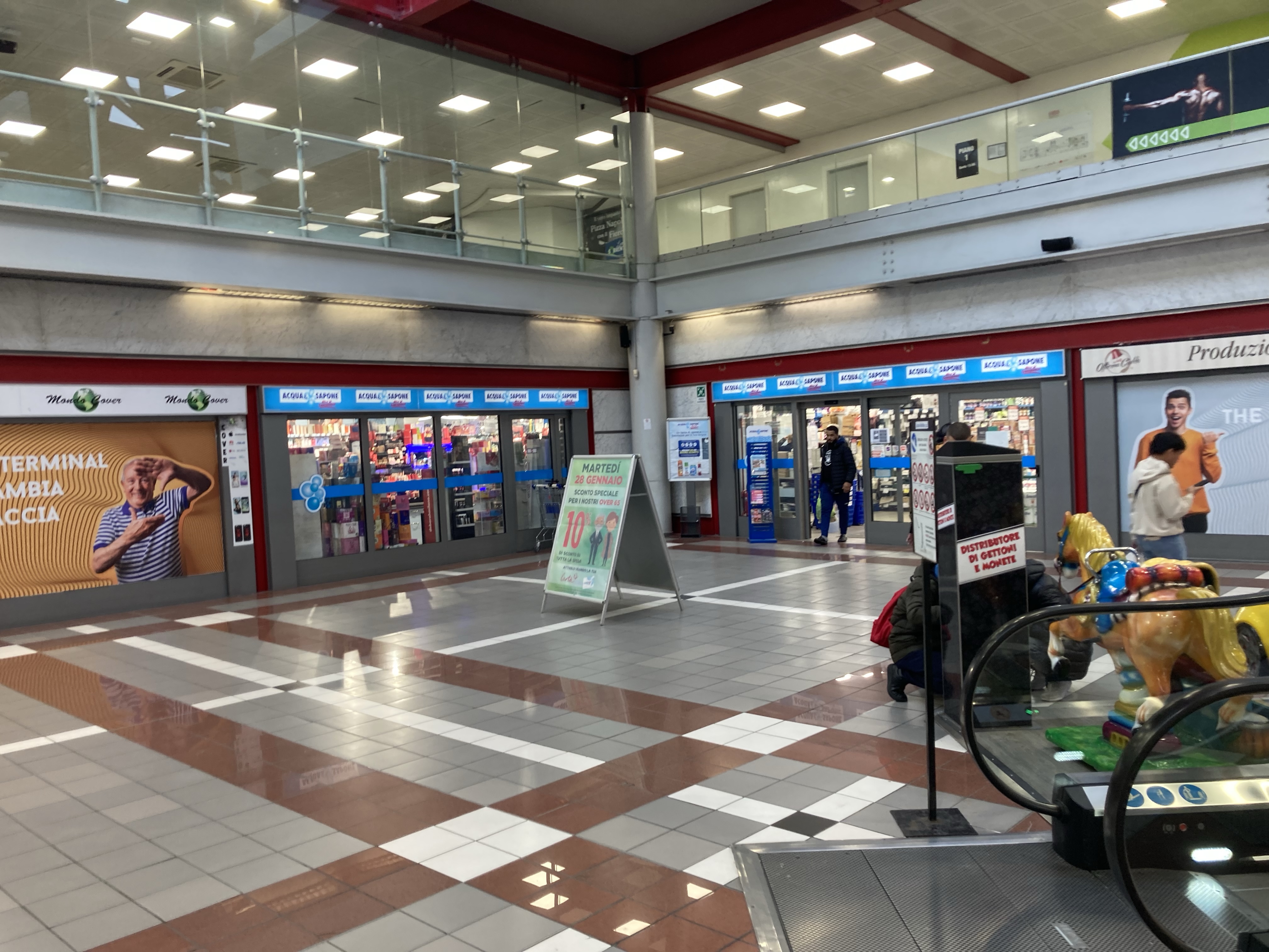 Terminal Traghetti in Genoa