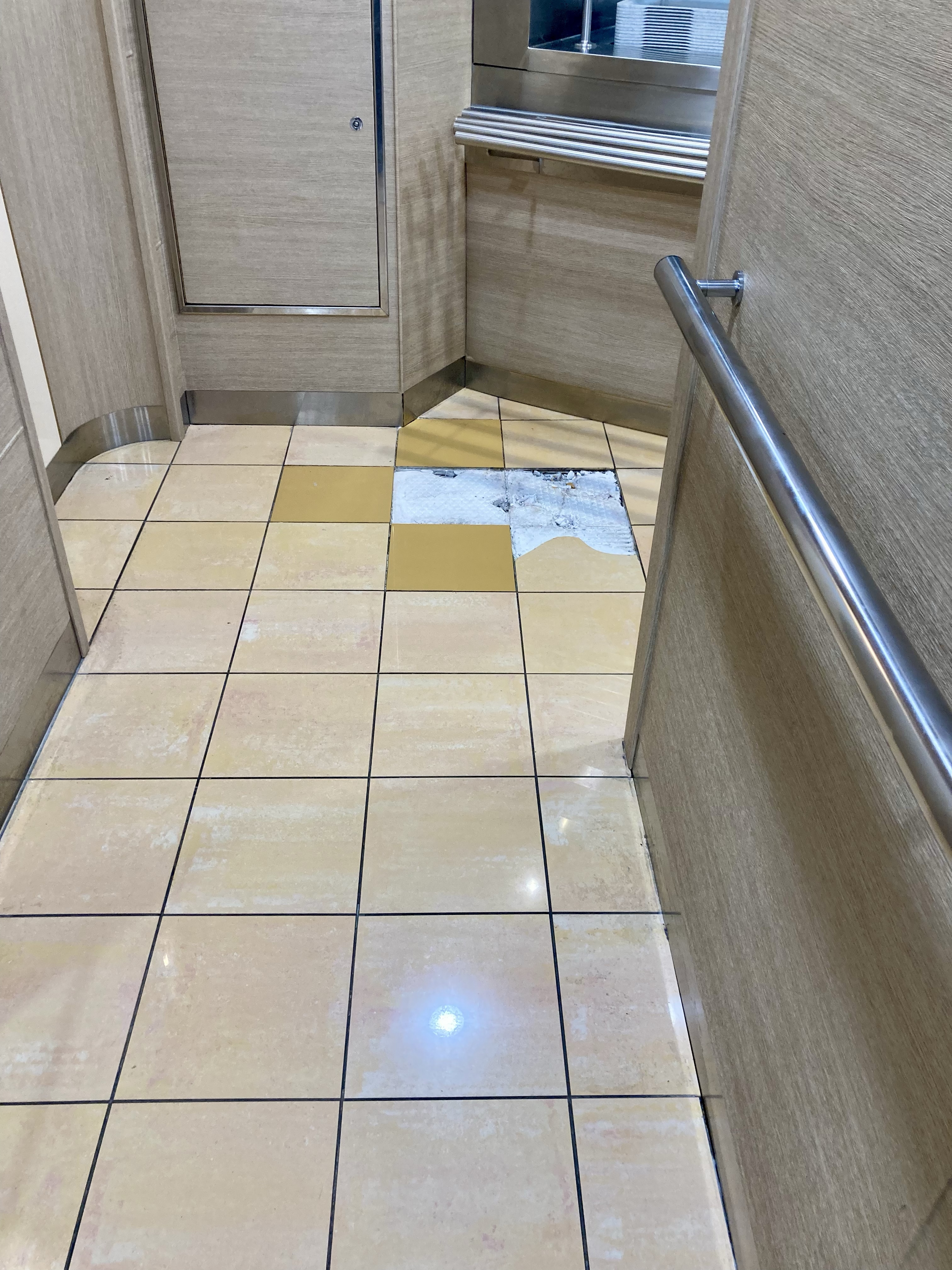 Ferry GNV Sirio broken tiles