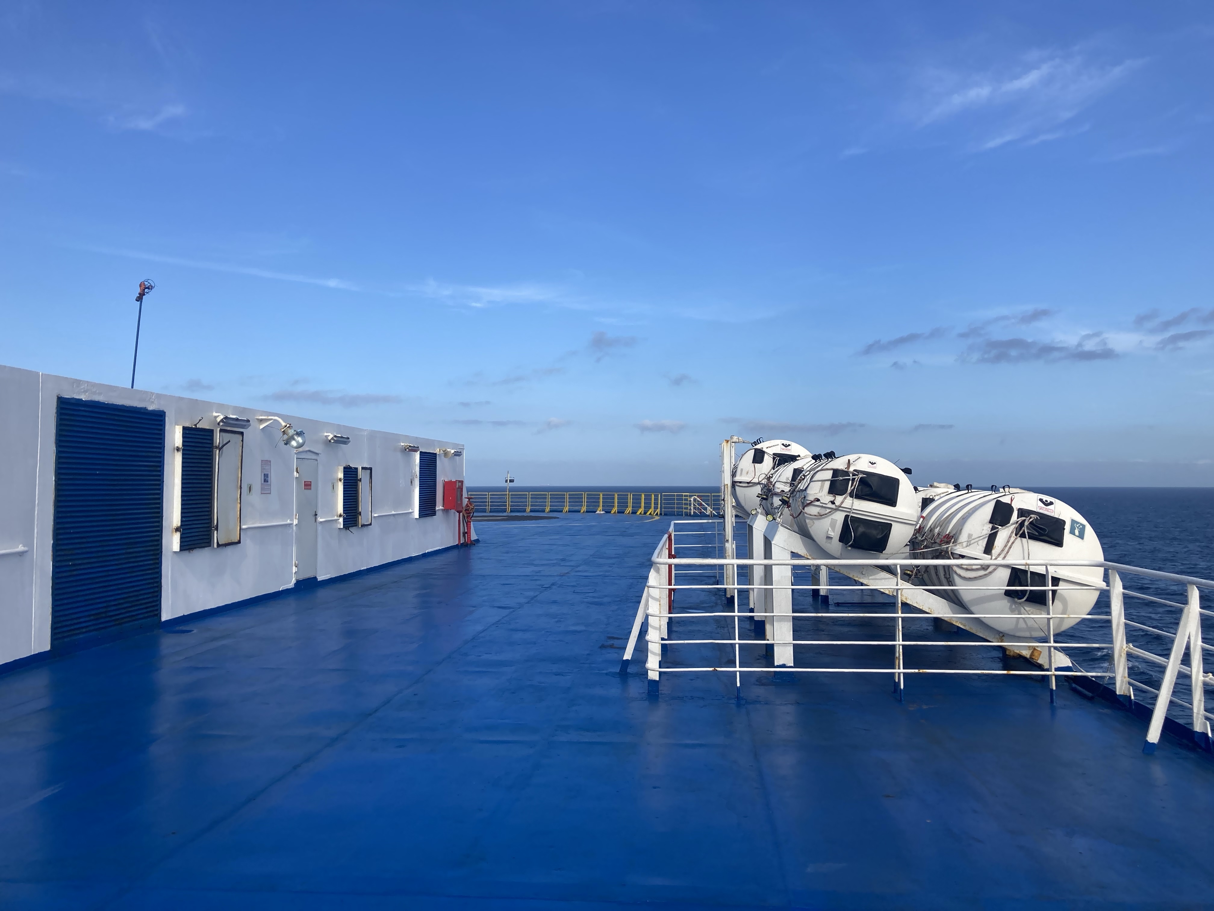 Ferry GNV Sirio outdoor area